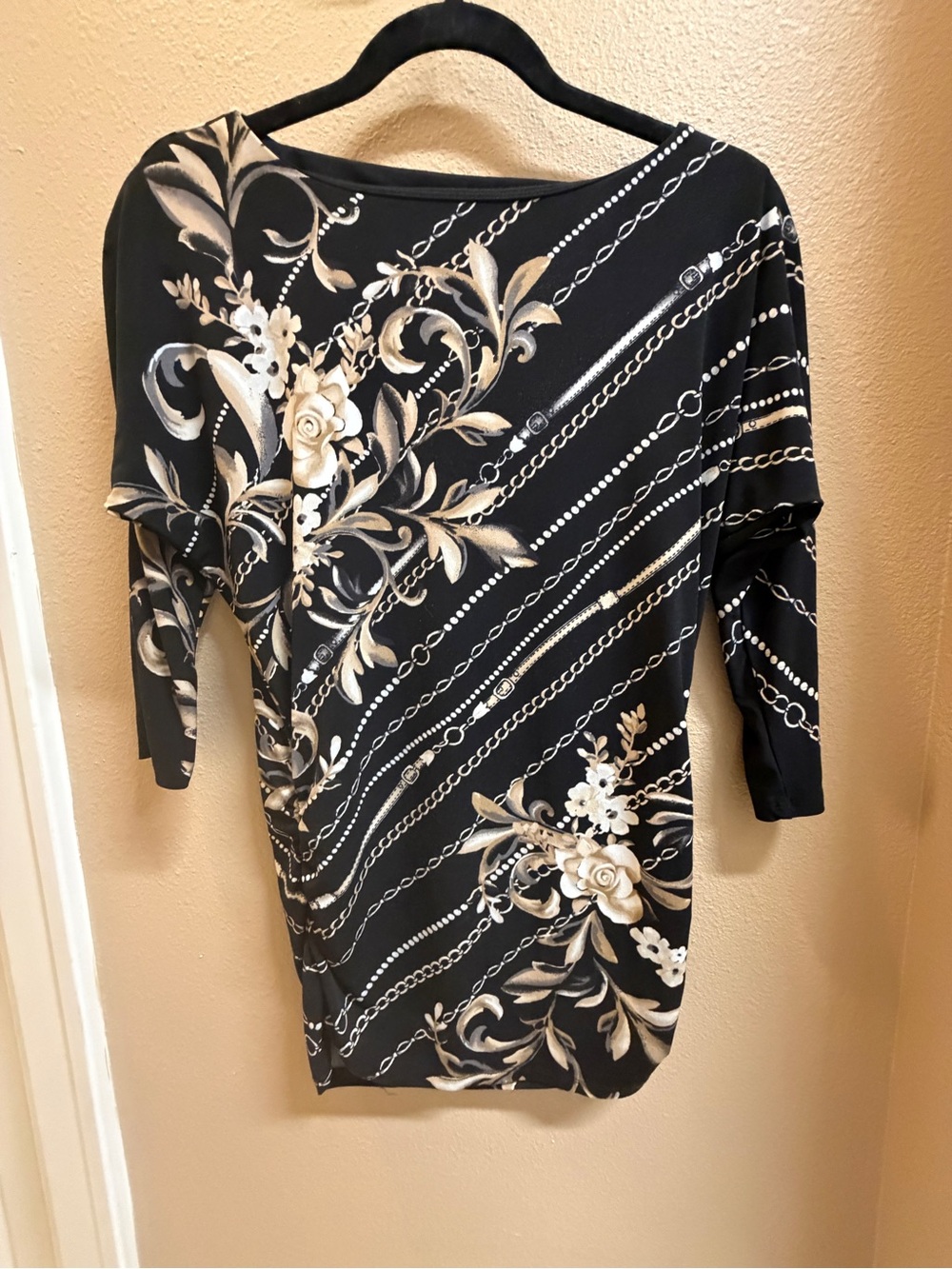 White House Black Market Black and Cream Floral Chain-Print Tunic